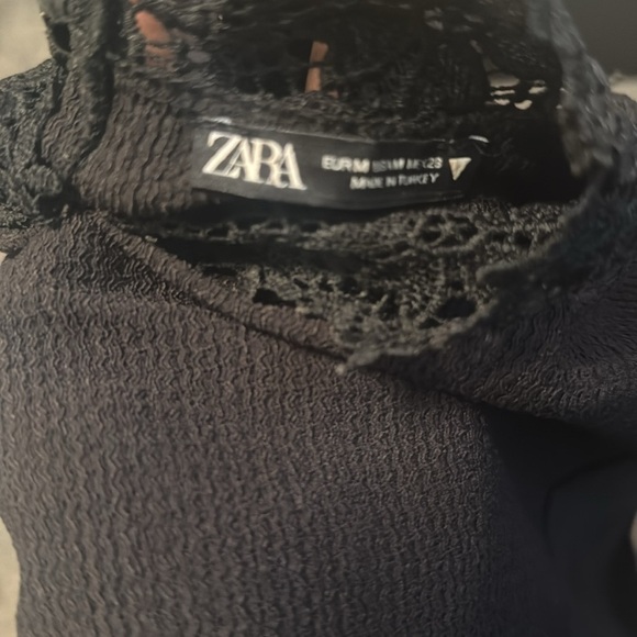 Elegant Black Lace Collar Dress - Picture 6 of 6